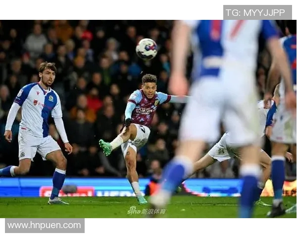 巴塞罗那与尤文图斯激战正酣精彩瞬间回顾与分析 巴塞罗那与尤文图斯激战正酣精彩瞬间回顾与分析