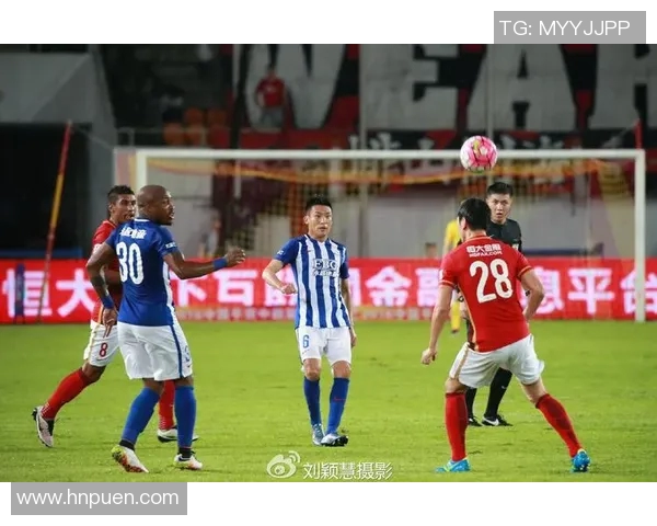 广州与恒大精彩对决比赛录像回顾分析与精彩瞬间分享