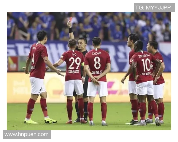 建业与申花激战正酣赛季关键战役结果揭晓引发热议