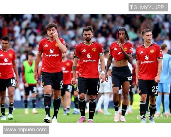 曼联与巴黎激战正酣比分揭晓引发球迷热议与期待