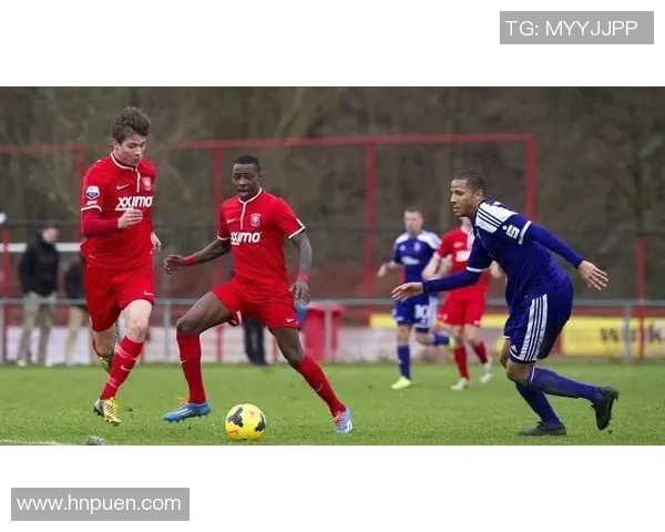 奥斯纳布鲁克与菲尔特的精彩对决揭示德乙联赛新动态