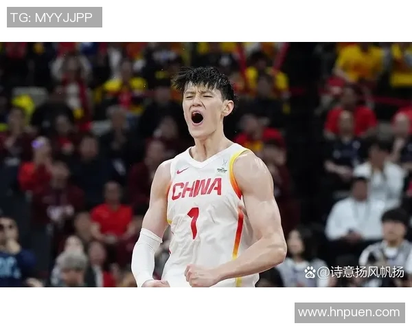 曾凡博的篮球之路：从青涩少年到职业赛场的璀璨新星