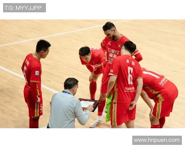 石家庄队迎战大连人队期待精彩对决展现足球魅力与团队精神