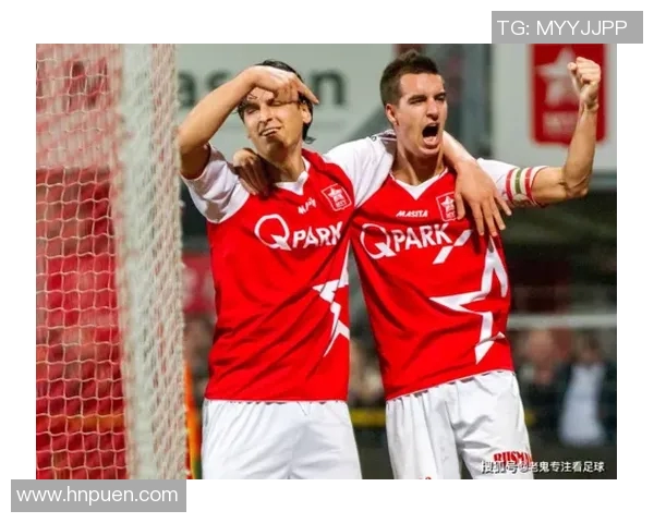 马斯特里与坎布尔比赛分析及战术对比探讨 马斯特里与坎布尔比赛分析及战术对比探讨