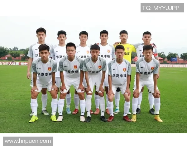 巴西U17与意大利青少年足球队激战正酣精彩对决引发全球关注 巴西U17与意大利青少年足球队激战正酣精彩对决引发全球关注